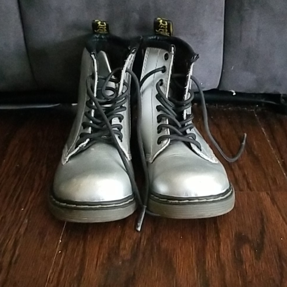Dr.Martens